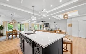 Maia - 109 Ridge Lane